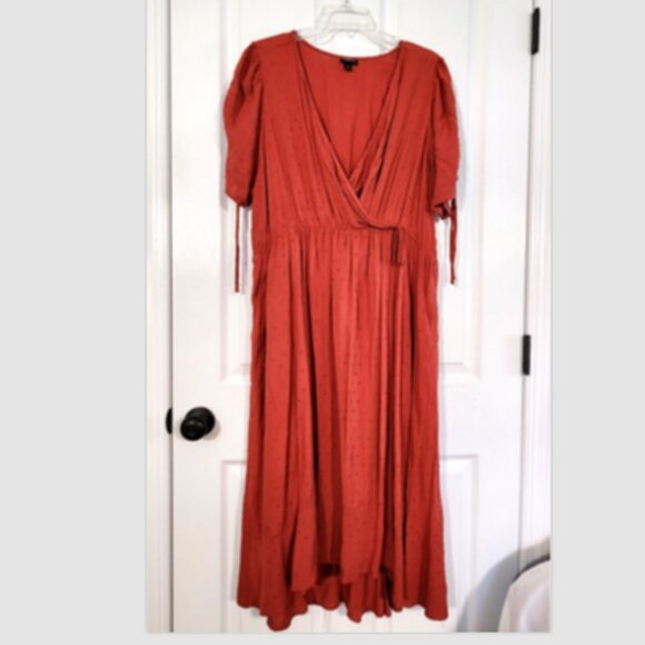 Torrid Surplice Faux Wrap Swiss Dot Midi Dress 2X Plus Terra Cotta Short Sleeve - Picture 1 of 16